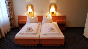 Free WiFi, bed sheets - Hotel Altberesinchen (Frankfurt an der Oder)