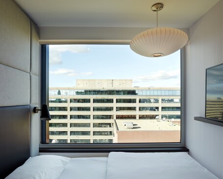 citizenM Washington DC Capitol - Image 5
