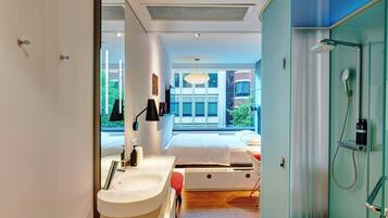 Premium bedding, pillowtop beds, in-room safe, desk