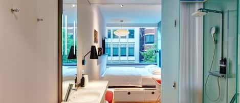 Room, 1 King Bed | Premium bedding, pillowtop beds, in-room safe, desk