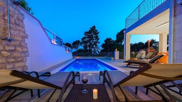 Seasonal outdoor pool