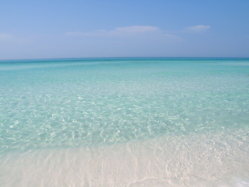 SPRING-Gorgeous Beach Home, 16 Personen, 2 Minuten zum Strand, Schritte zum Gemeinschaftspool