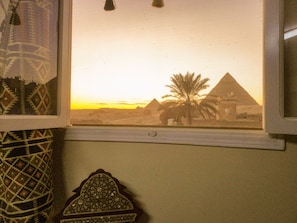 Panorama-Zimmer | Blick auf die Wüste