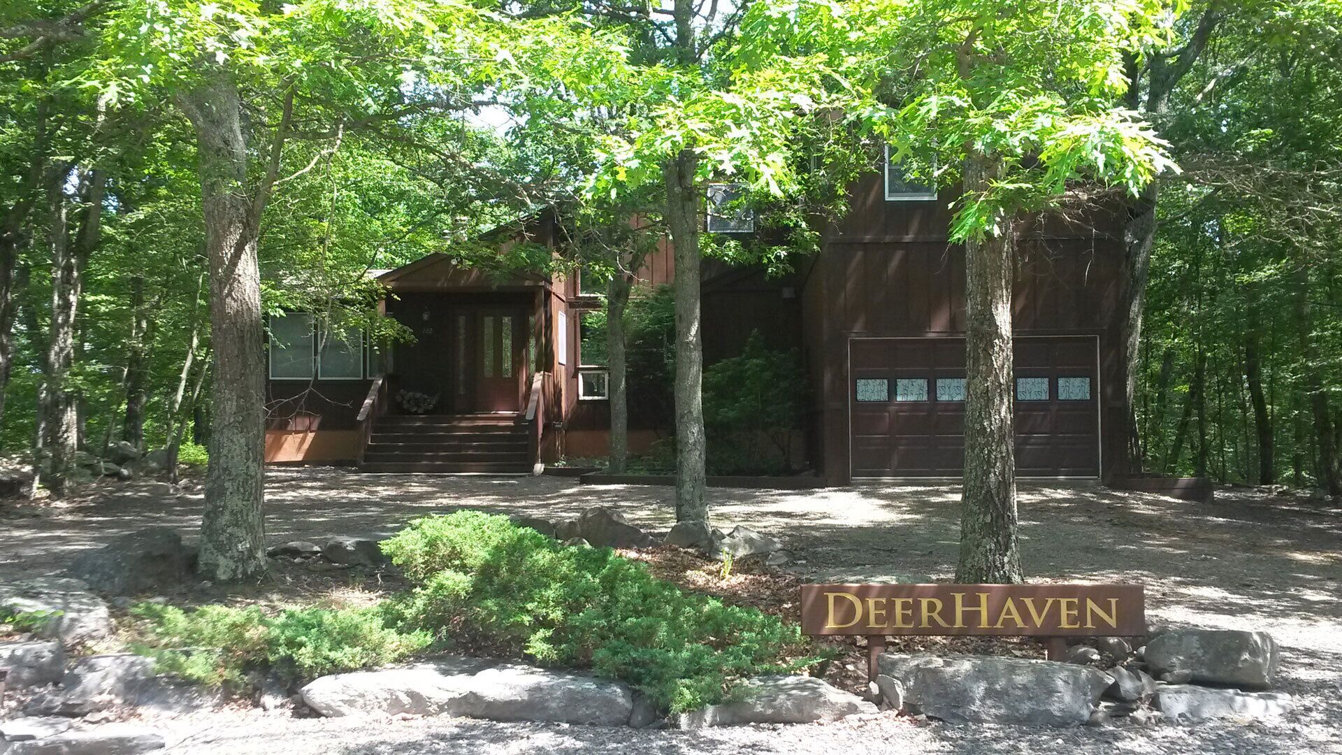 Deerhaven in the Poconos at Saw Creek Estates