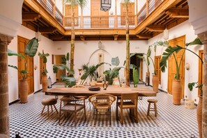 Breakfast, lunch, dinner served; local cuisine  - Riad Le Pèlerin (Marrakech)