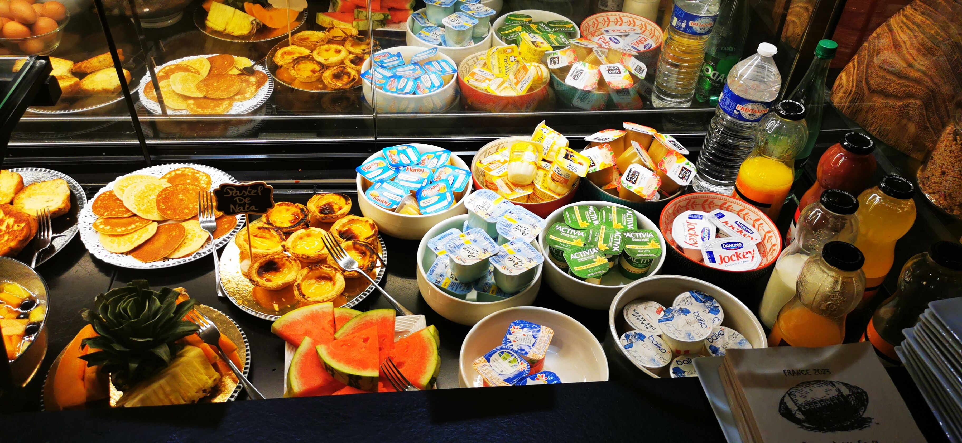 daily buffet breakfast (eur 16 per person)