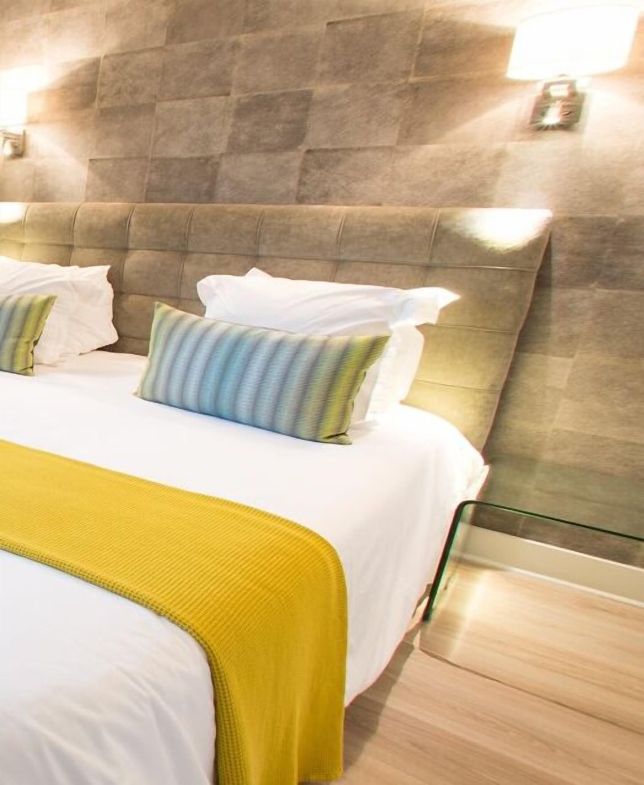 Premium bedding, pillowtop beds, in-room safe, individually decorated