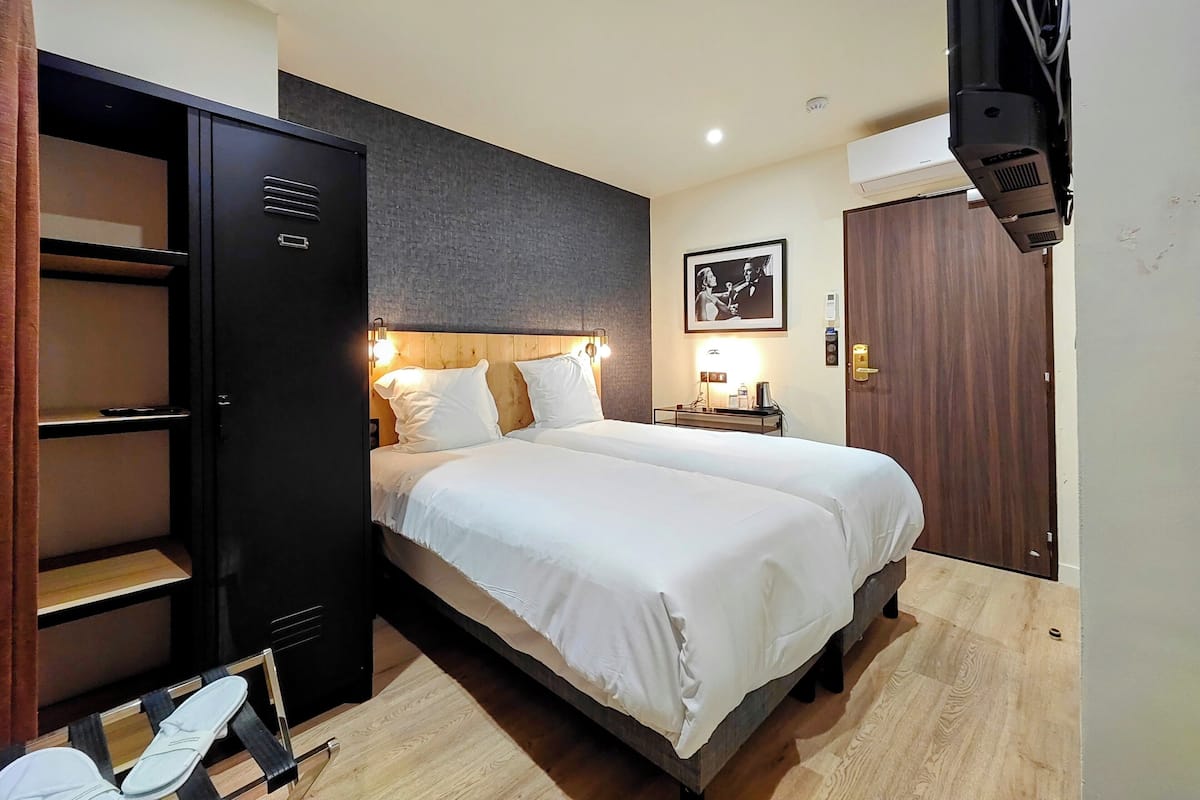 Superior Twin Room | Premium bedding, pillow-top beds, in-room safe, individually decorated