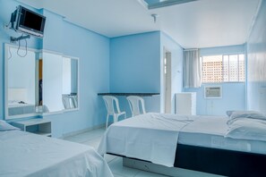 Quadruple Room - Hotel Malibu Candeias (Candeias)