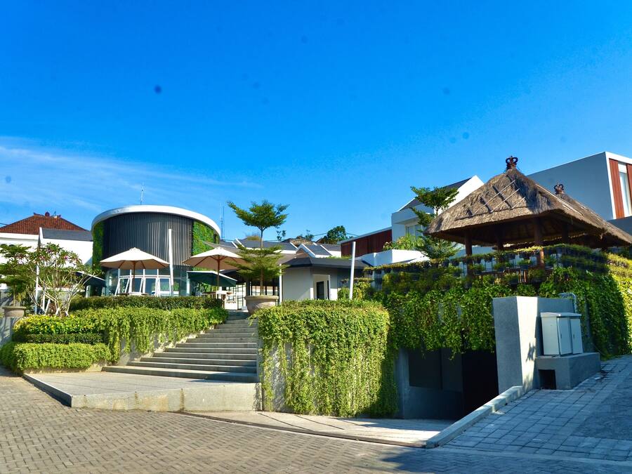 Fachada de la propiedad