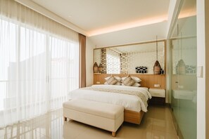 Zimmersafe, Schreibtisch, kostenloses WLAN, Bettwäsche