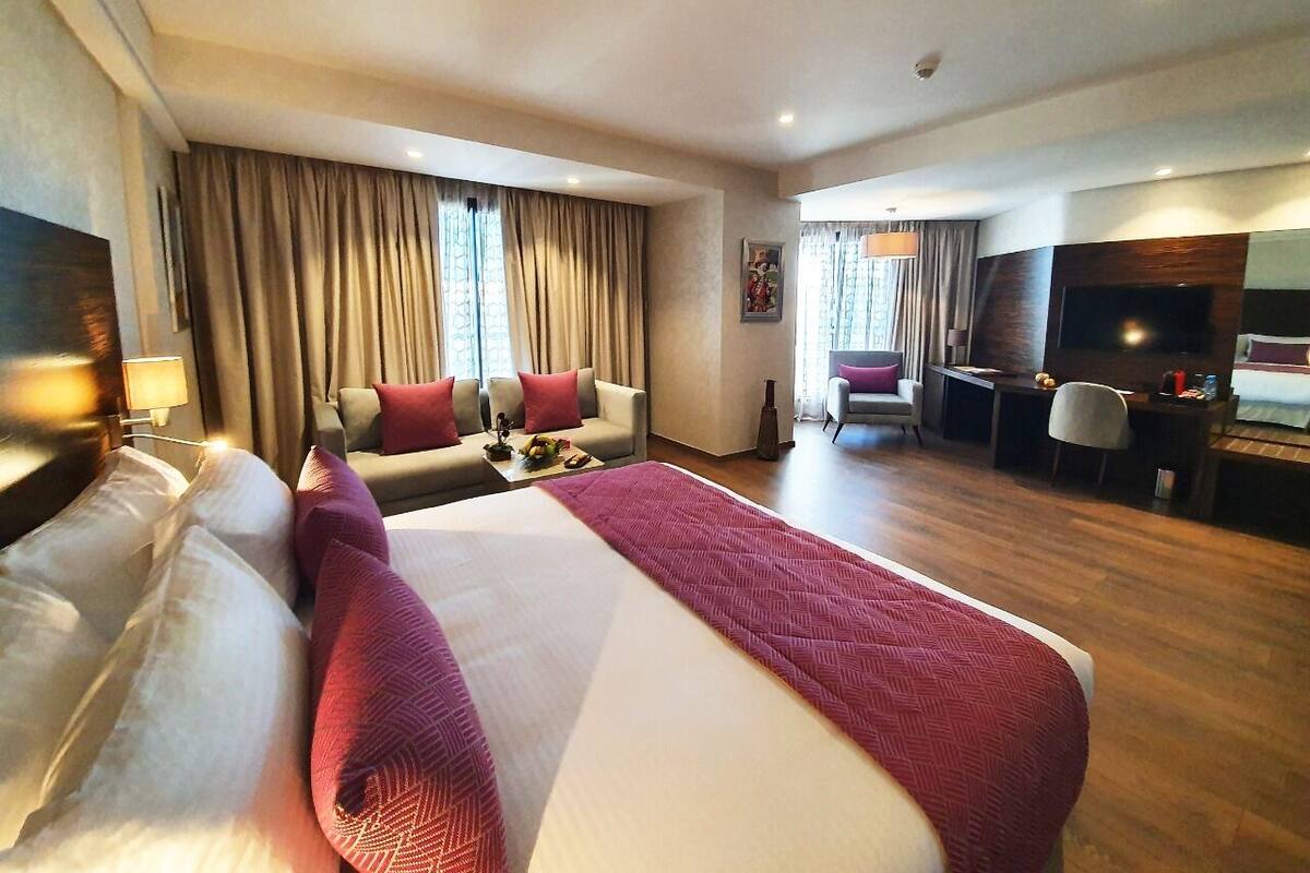 Junior Suite | Egyptian cotton sheets, premium bedding, Select Comfort beds, minibar