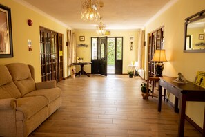 Reception - Station House Bed Breakfast (Ennistimon)