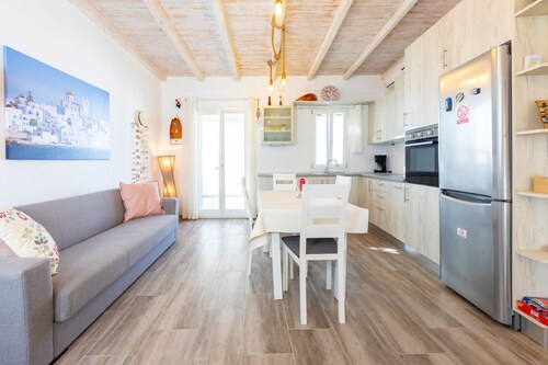 Fantastique maisonnette cycladique «Olga» à Naoussa Paros près du Vieux-Port