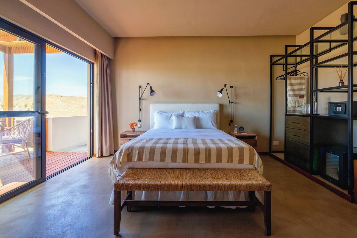 Ropa de cama de alta calidad, colchones Select Comfort, minibar