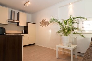 Comfort-Apartment (Düne) | Eigene Küche | Großer Kühlschrank, Mikrowelle, Ofen, Herdplatte