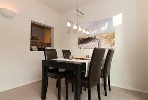 Comfort Apartment (Möve) | In-room dining