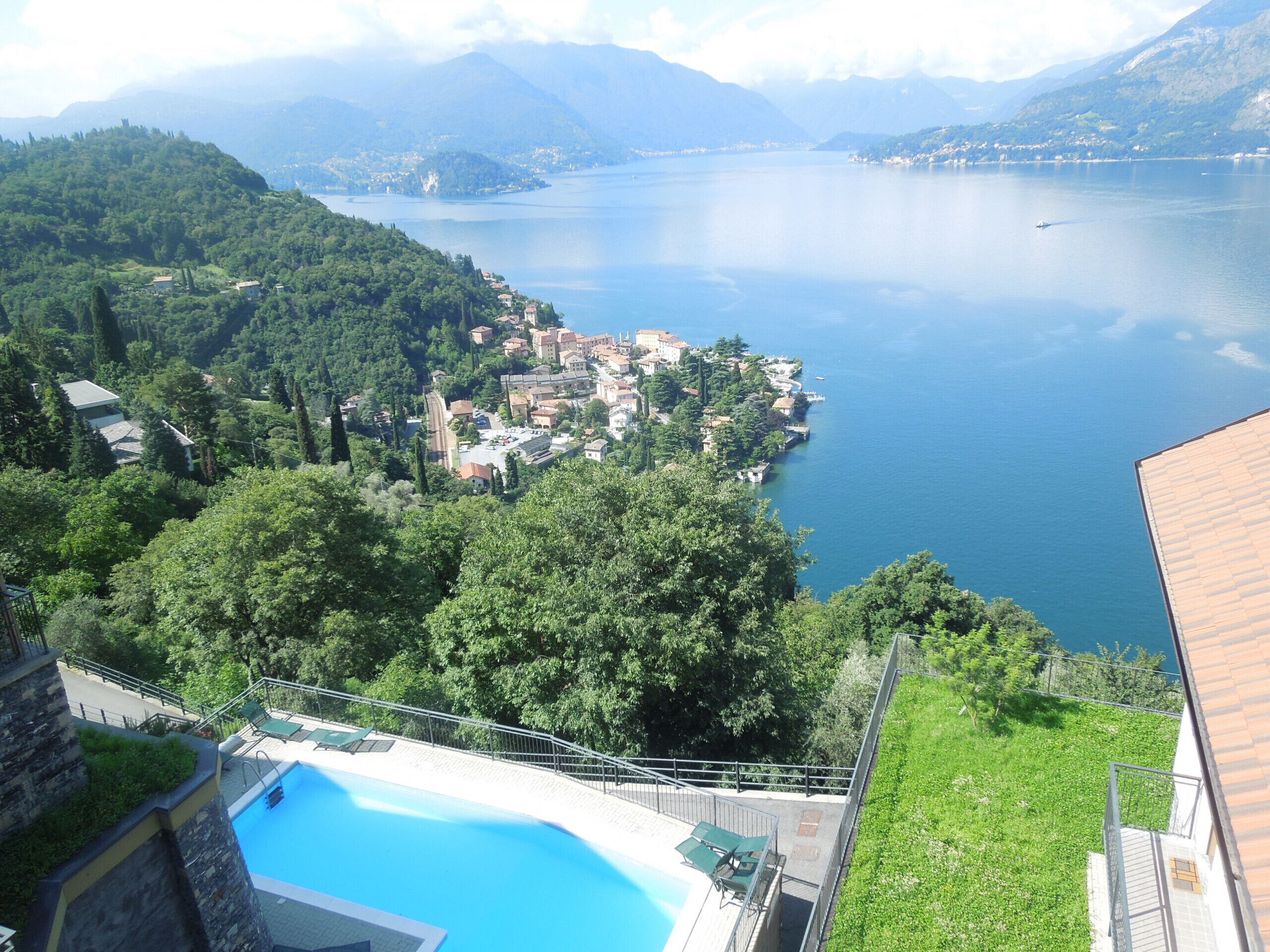 Piscine extérieure (ouverte en saison)