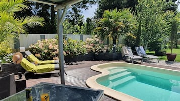 Seasonal outdoor pool, sun loungers