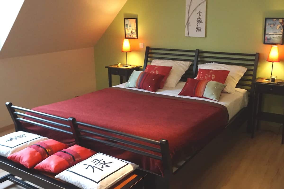 Design Room | Premium bedding, pillowtop beds, individually decorated