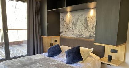 Ski-in/ski-out & foot of the slopes, fitness, terrace, parking, tv, 70m², Piau Engaly