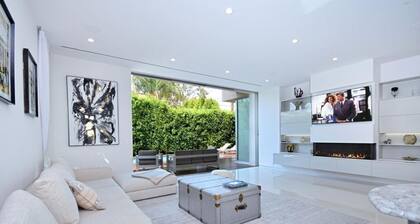 Luxury VERY LUCKY MANSION in the best part of Los Angeles