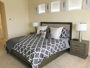 3 bedrooms, iron/ironing board, WiFi, bed sheets