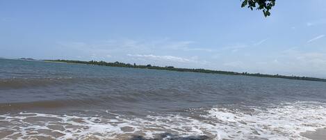 Plage à proximité, chaise longue