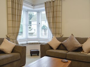 Unclassified image, 5 of 18, button