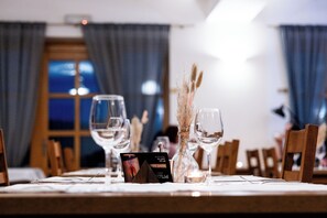 Restaurant - Pytloun Wellness Hotel Hasištejn (Misto)