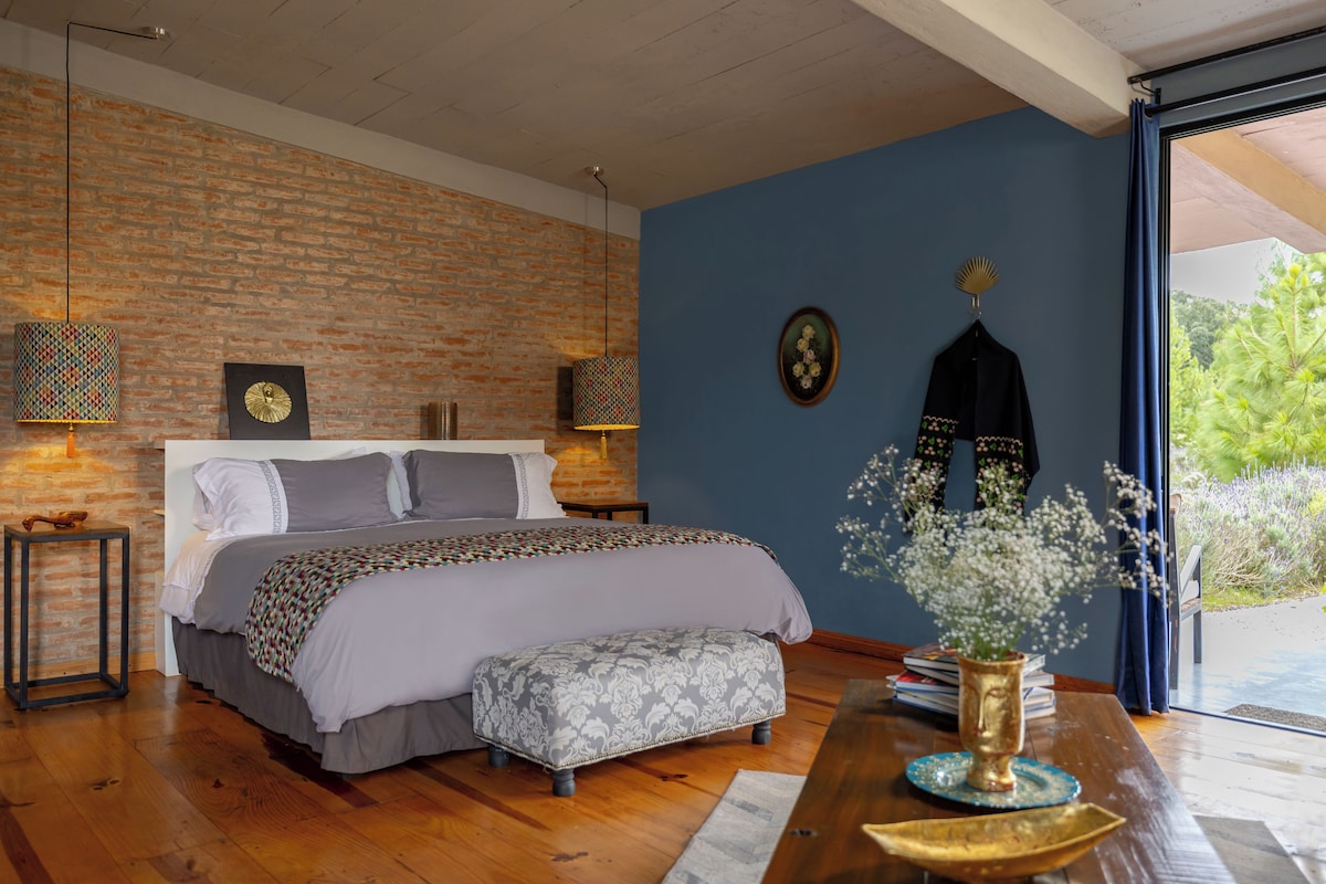 Senior Room | Select Comfort beds, in-room safe, blackout curtains
