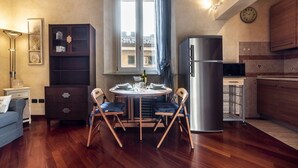 Apartment, 1 Bedroom | Private kitchenette | Full-size fridge, microwave, oven, stovetop - HouSmart  Falegnami 7 (Bologna)