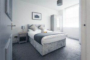 Hartington Apartment 1 | Free WiFi, bed sheets
