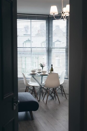 Hartington Apartments