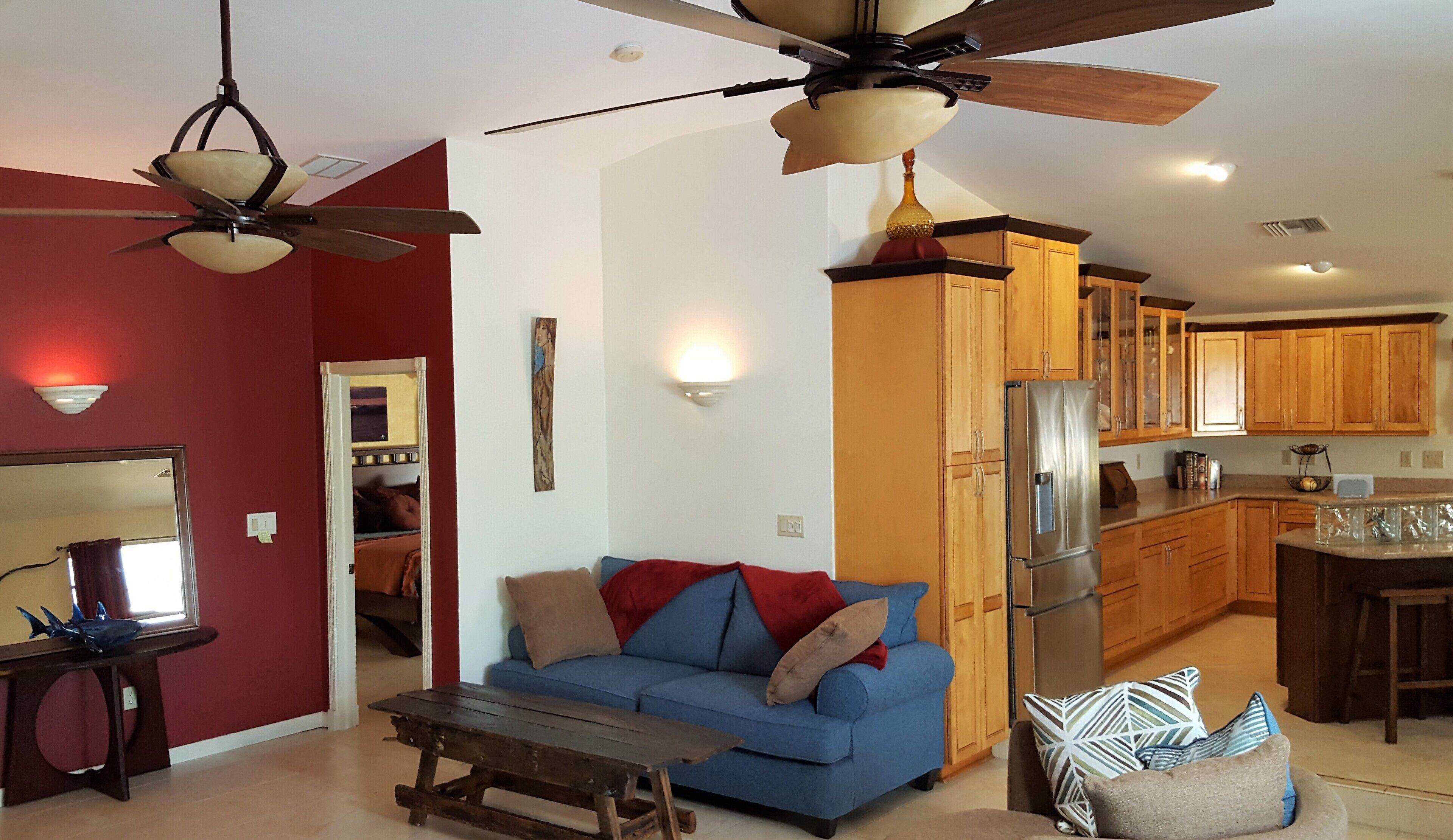 Smart TV, DVD player, stereo, offices