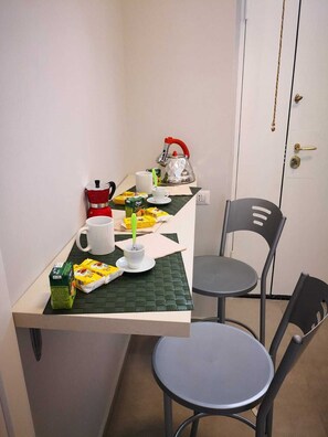 Petit déjeuner préparé à la commande compris tous les jours