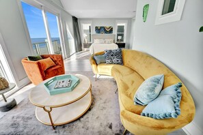 8 bedrooms, iron/ironing board, free WiFi, bed sheets