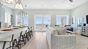 Smart TV, table football