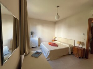 1 chambre, fer et planche Ă repasser, Wi-Fi, draps fournis