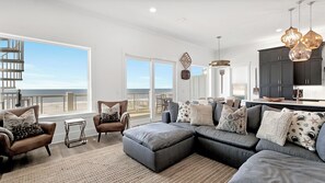 Smart TV, table football