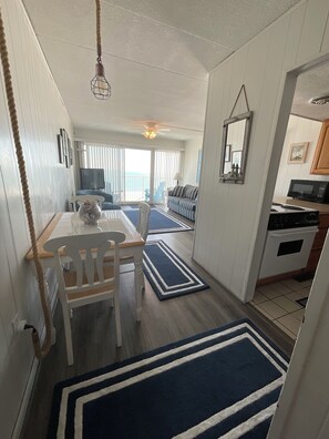 Dining - El Capitan Ocean Front - 2 BR/2BA 4th Street ON the Boardwalk! Linens Included! (Ocean City)