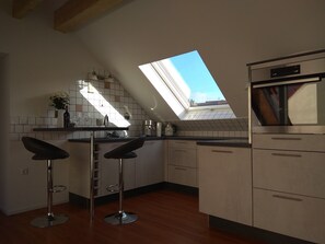 Kühlschrank, Ofen, Herdplatte, Geschirrspüler