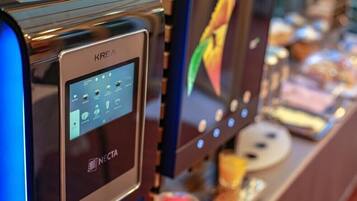 Tägliches kontinentales Frühstück (5.00 EUR pro Person)