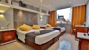 Triple Room | In-room safe, free cribs/infant beds, rollaway beds, free WiFi - Hotel Pullman Life (Rome)
