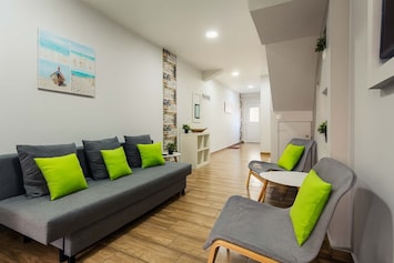 Cozy interior space - View of the interior design