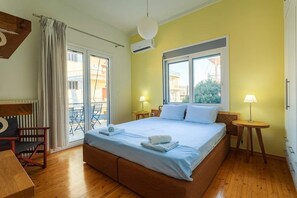 3 bedrooms, iron/ironing board, travel cot, WiFi
