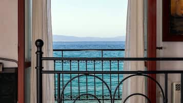 4 bedrooms, iron/ironing board, travel crib, WiFi