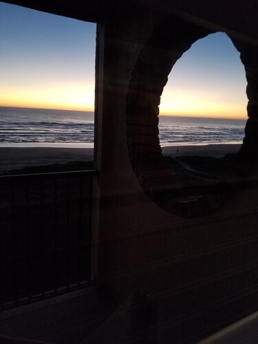 BEACHFRONT PENTHOUSE CONDO w/ Vaulted Ceilings SUNTIDE II 506. Amazing GULF VIEW
