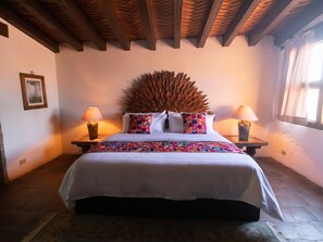 Standard Double Room | Premium bedding, down comforters, individually decorated - Casa Magdalena (Morelia)