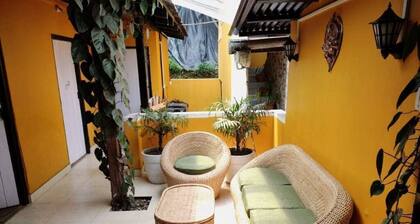 Private Room with TV/bathroom (mountain View)